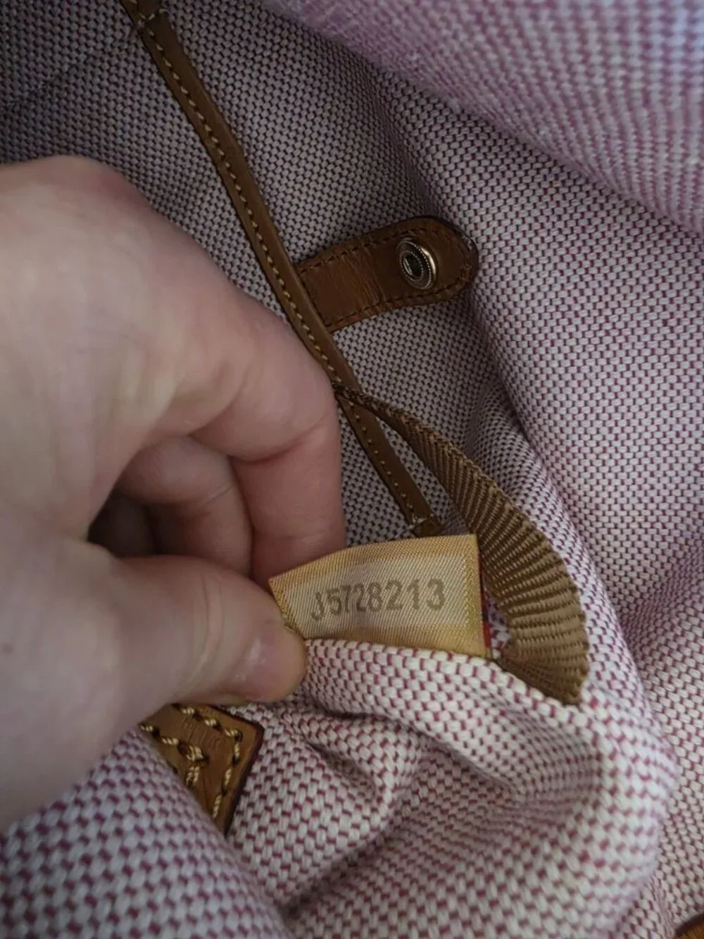Dooney & Bourke authentic dooney